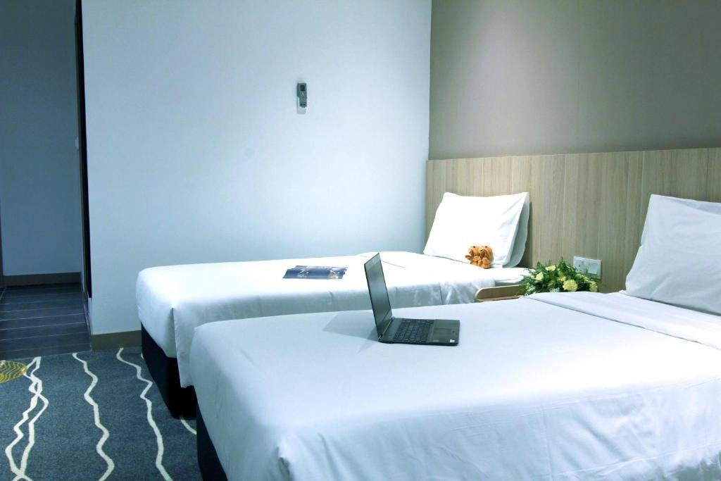 هتل پسیفیک اکسپرس چاینا تاون